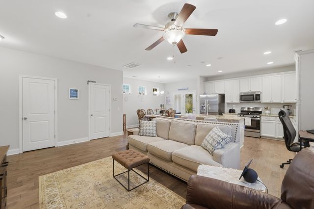 128 Fulmar Place, Charleston, SC 29414