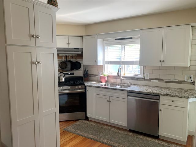 20 Farm Street, Providence, RI 02908