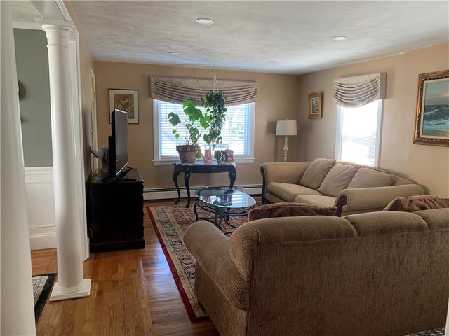 20 Farm Street, Providence, RI 02908