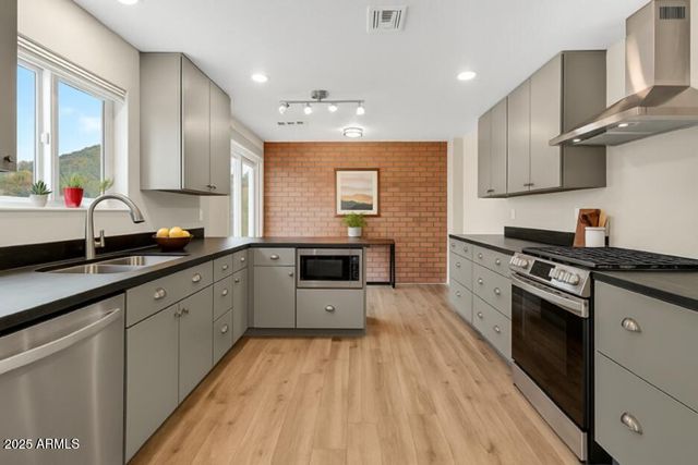 2955 S SEXTON RANCH Road, Cornville, AZ 86325