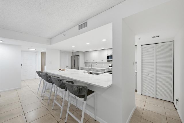 1915 Lavers Circle E508, Delray Beach, FL 33444