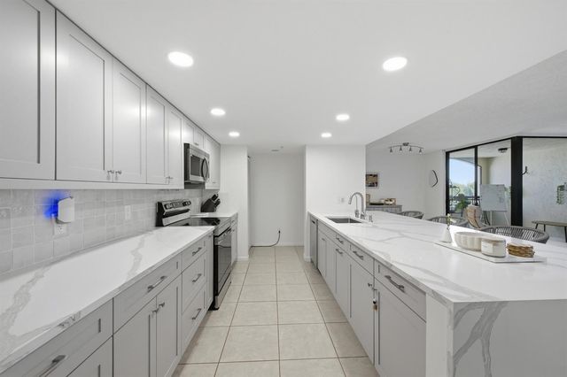 1915 Lavers Circle E508, Delray Beach, FL 33444