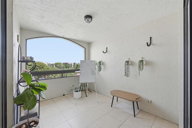 1915 Lavers Circle E508, Delray Beach, FL 33444