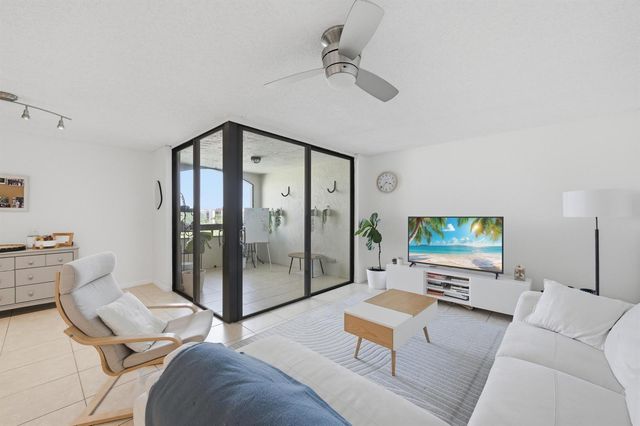1915 Lavers Circle E508, Delray Beach, FL 33444