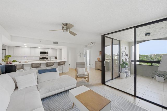 1915 Lavers Circle E508, Delray Beach, FL 33444
