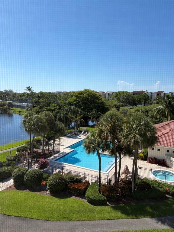 1915 Lavers Circle E508, Delray Beach, FL 33444