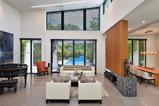 11050 SW 69th Ave, Pinecrest, FL 33156