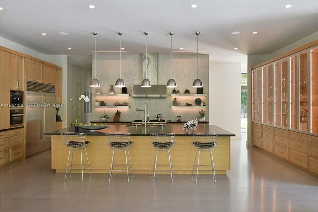 11050 SW 69th Ave, Pinecrest, FL 33156