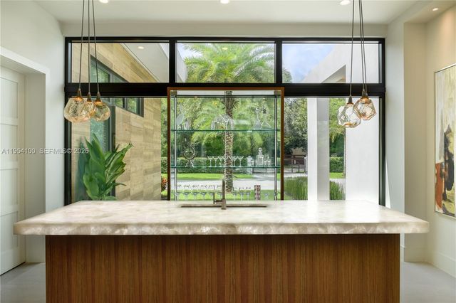 11050 SW 69th Ave, Pinecrest, FL 33156