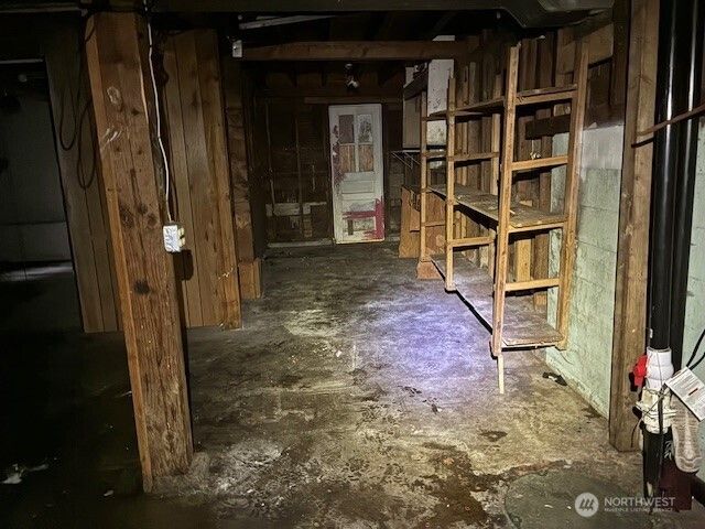 2117 E Phinney Bay Drive, Bremerton, WA 98312