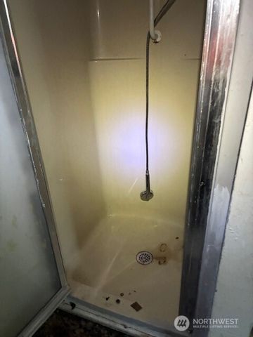 2117 E Phinney Bay Drive, Bremerton, WA 98312