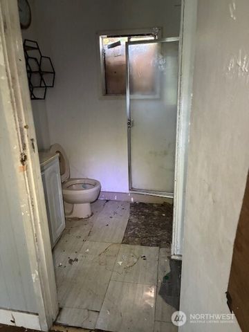 2117 E Phinney Bay Drive, Bremerton, WA 98312