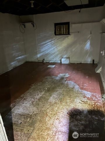 2117 E Phinney Bay Drive, Bremerton, WA 98312