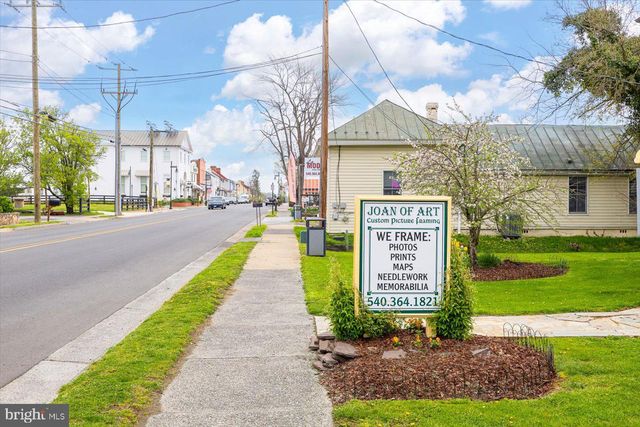 8387 W MAIN STREET, Marshall, VA 20115