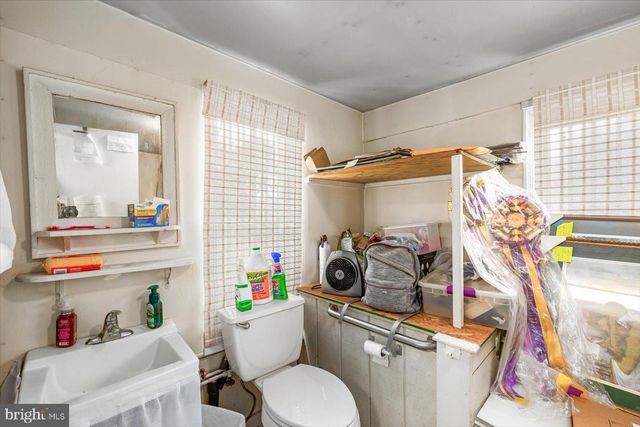 8387 W MAIN STREET, Marshall, VA 20115