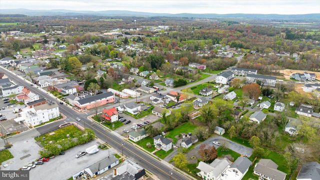 8387 W MAIN STREET, Marshall, VA 20115