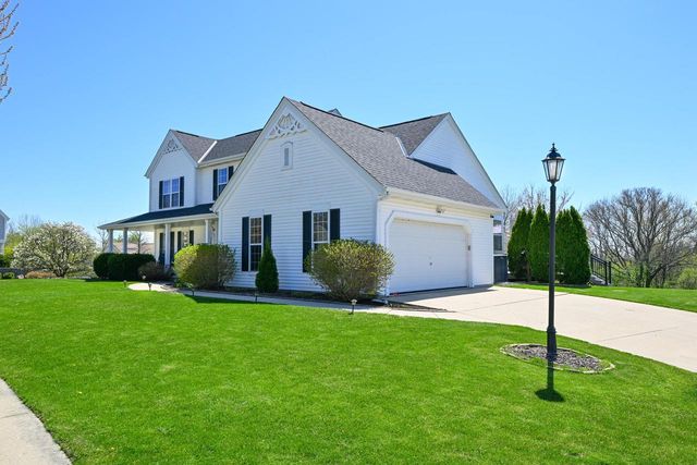 1100 Dana LANE, Waukesha, WI 53189
