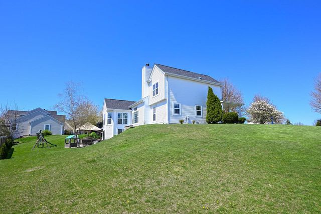 1100 Dana LANE, Waukesha, WI 53189
