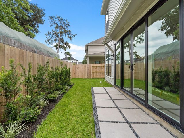 7208 Shadyvilla Lane, Houston, TX 77055