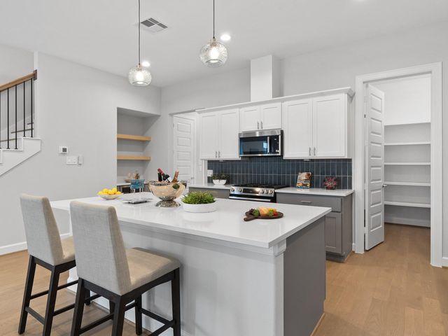 7208 Shadyvilla Lane, Houston, TX 77055