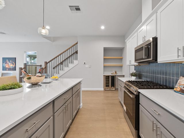 7208 Shadyvilla Lane, Houston, TX 77055