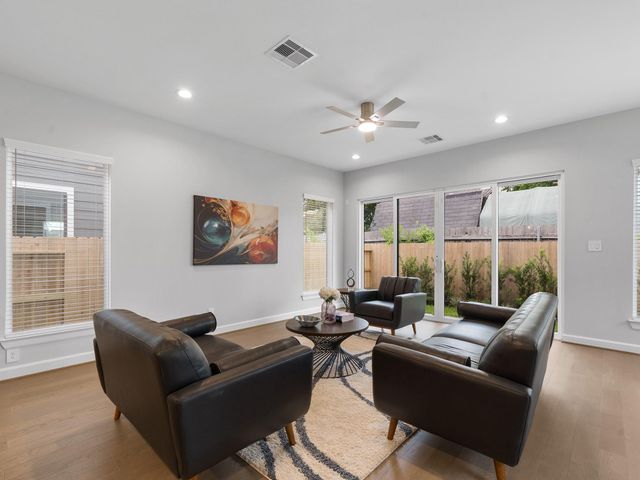7208 Shadyvilla Lane, Houston, TX 77055