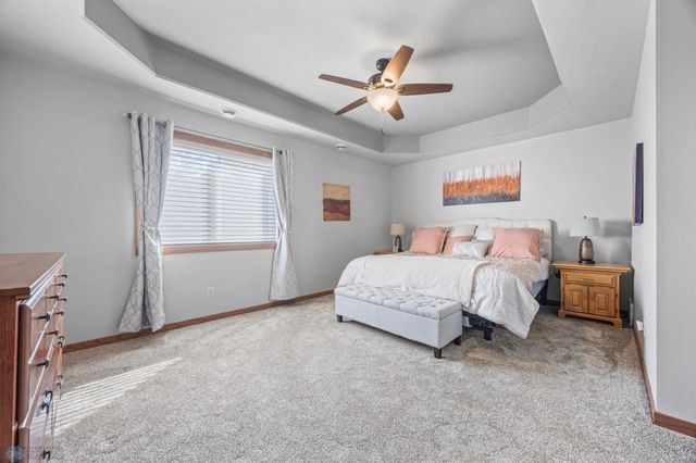 6204 18th Street S, Fargo, ND 58104