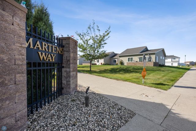 6204 18th Street S, Fargo, ND 58104