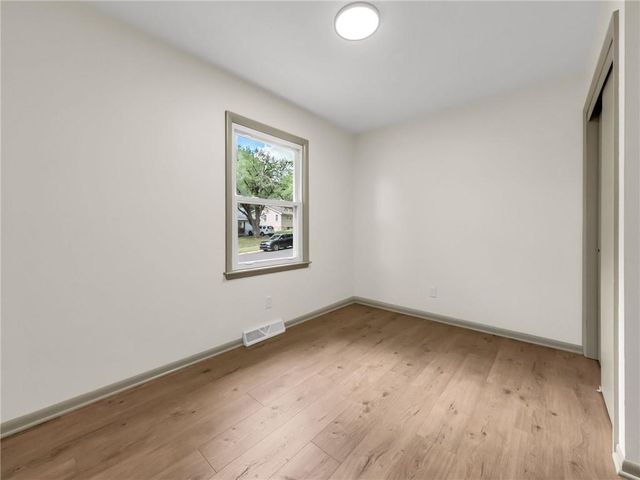 3921 S Delaware Avenue, Independence, MO 64055