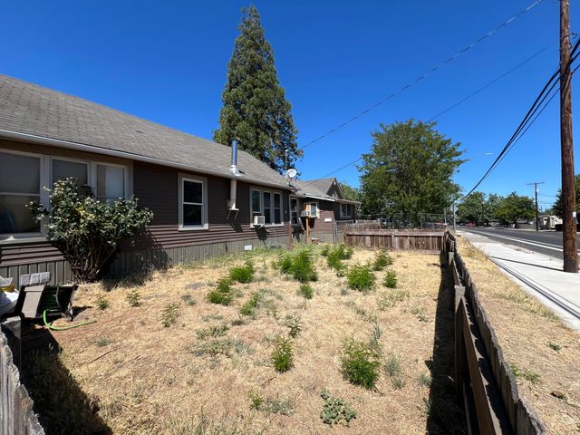 1500 Prune Street, Medford, OR 97501