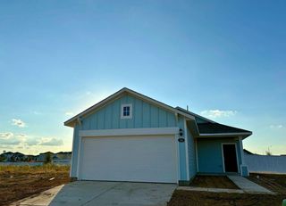 100 Daylily DR, Elgin, TX 78621