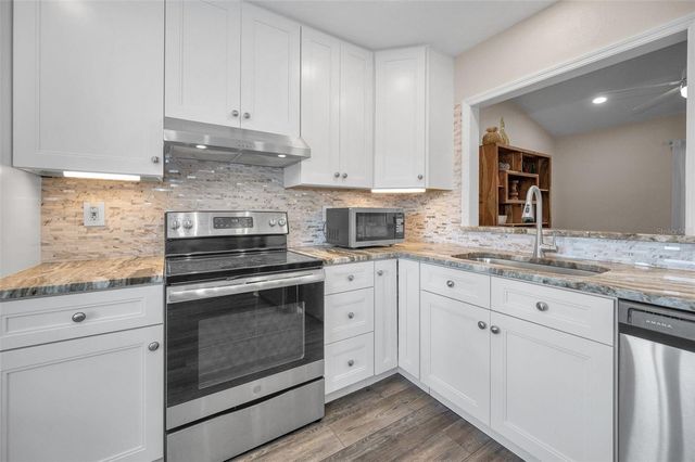 322 WINDRUSH LOOP 22, Tarpon Springs, FL 34689