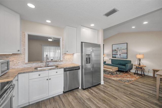 322 WINDRUSH LOOP 22, Tarpon Springs, FL 34689