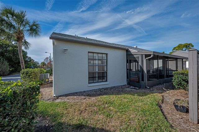 322 WINDRUSH LOOP 22, Tarpon Springs, FL 34689