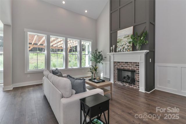 4265 Candlewood Drive, Sherrills Ford, NC 28673