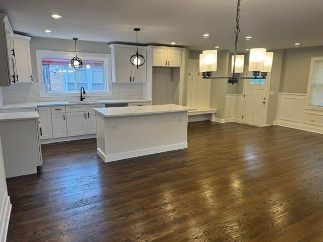 10115 S Indiana Avenue, Chicago, IL 60628