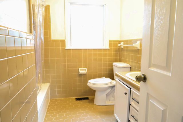 113 S Maple Ave., Andrews, SC 29510