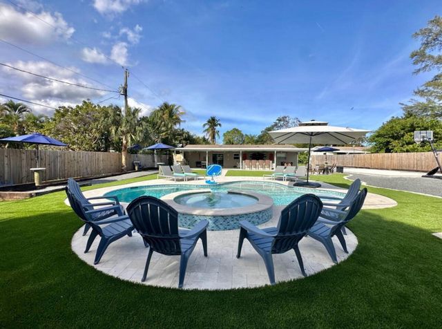 270 NW 36TH Street, Boca Raton, FL 33431