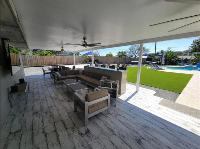 270 NW 36TH Street, Boca Raton, FL 33431