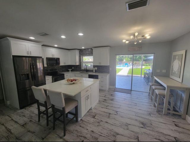 270 NW 36TH Street, Boca Raton, FL 33431