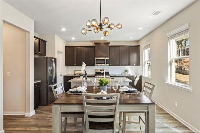 315 Coverview Court, Jonesboro, GA 30238