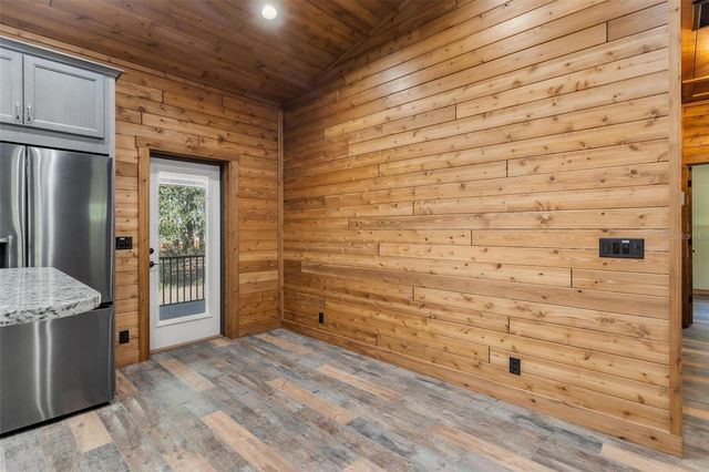 37590 ROLLING ACRES ROAD, Lady Lake, FL 32159