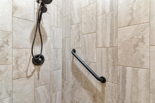 37590 ROLLING ACRES ROAD, Lady Lake, FL 32159