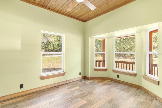 37590 ROLLING ACRES ROAD, Lady Lake, FL 32159