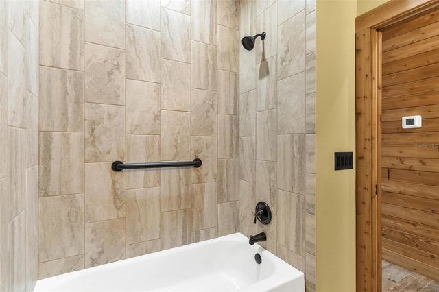 37590 ROLLING ACRES ROAD, Lady Lake, FL 32159