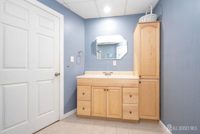 9 Redwood Court, Monroe, NJ 08831