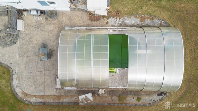 9 Redwood Court, Monroe, NJ 08831