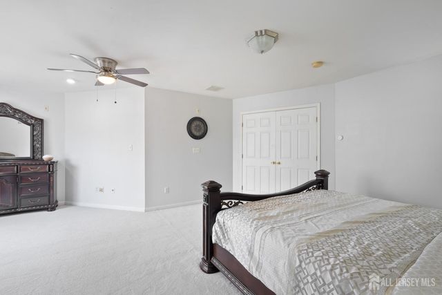 9 Redwood Court, Monroe, NJ 08831