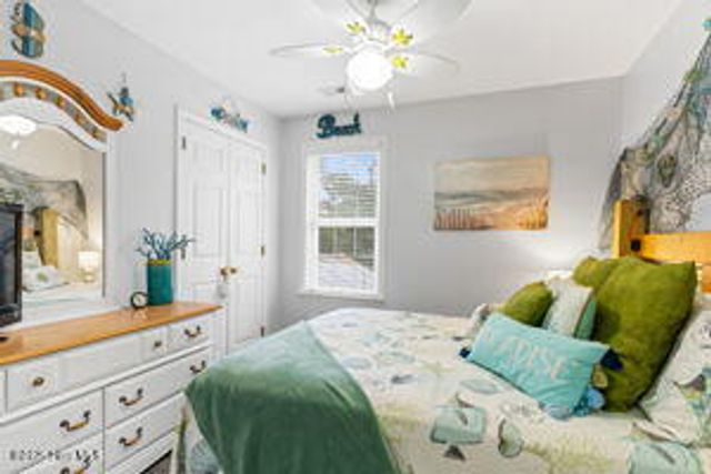 124 NE 15th Street, Oak Island, NC 28465