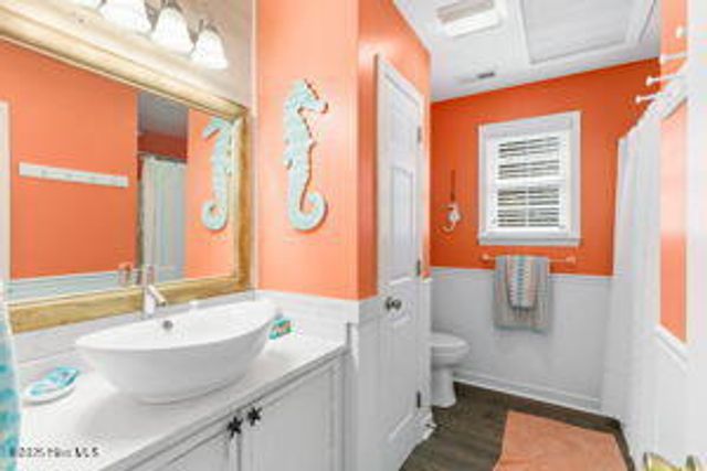 124 NE 15th Street, Oak Island, NC 28465